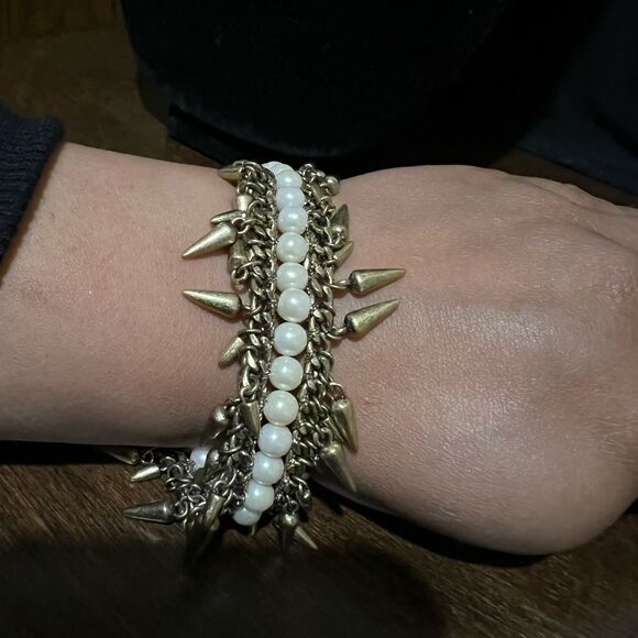 Jacinthe Bracelet by Stella & Dot - Picture 1 of 3